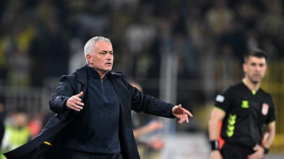 Fenerbahçe'de sıkıntı büyük! Jose Mourinho...
