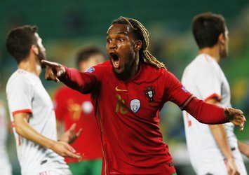 Renato Sanches Premier Lig yolunda!