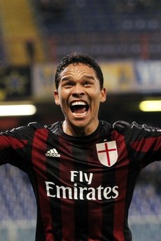 Carlos Bacca savaşı kızışıyor