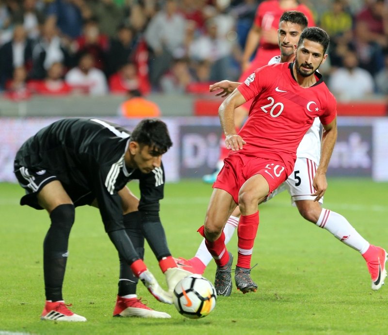 Galatasaray’dan Emre Akbaba için son teklif