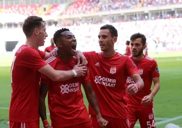 Sivasspor'u Robinho uçurdu!