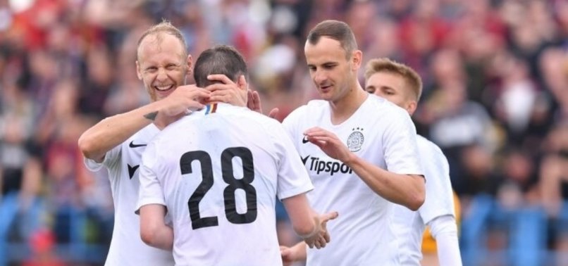 Sparta Prag'a dönen Semih Kaya ilk maçına çıktı