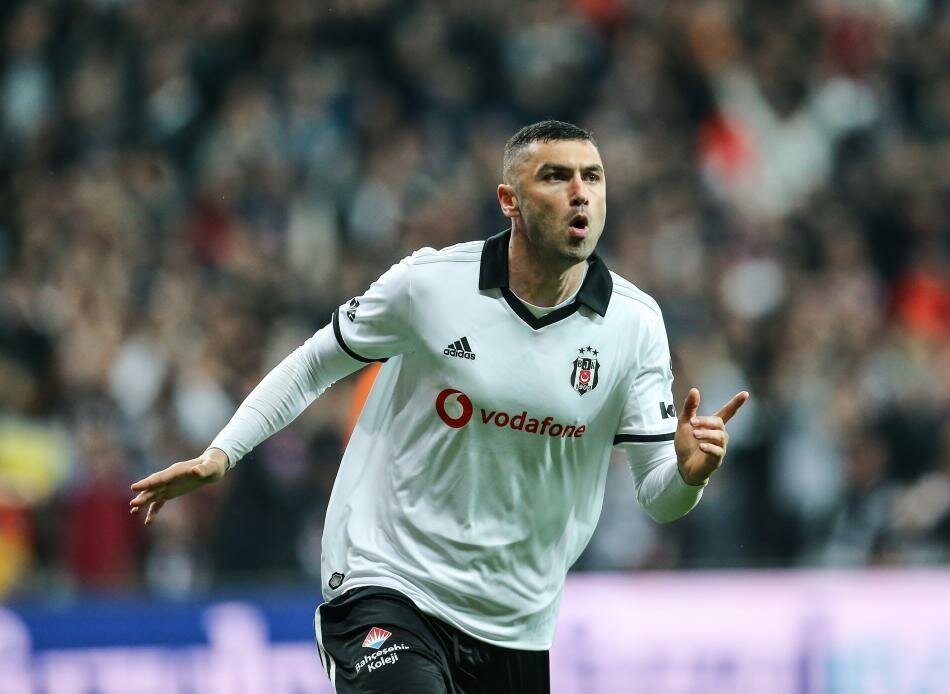 Beşiktaş - Başakşehir maçından kareler