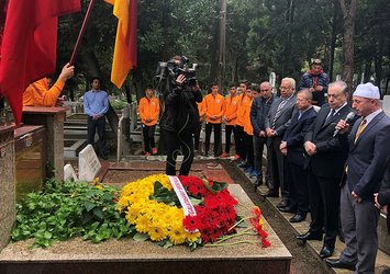 Galatasarayda Ali Sami Yen mezarı başında anıldı