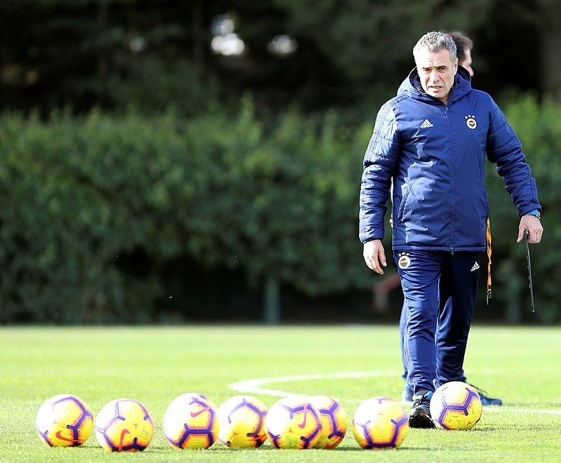 Ersun Yanal krizi bu sözlerle önledi!