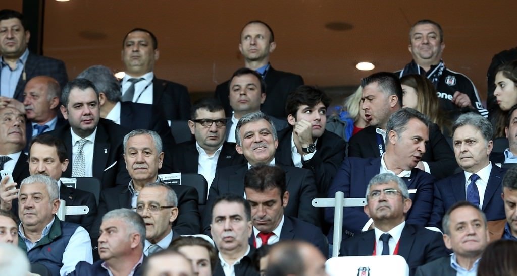 Vodafone Arena’daki ilk maçta tanıdık isimler