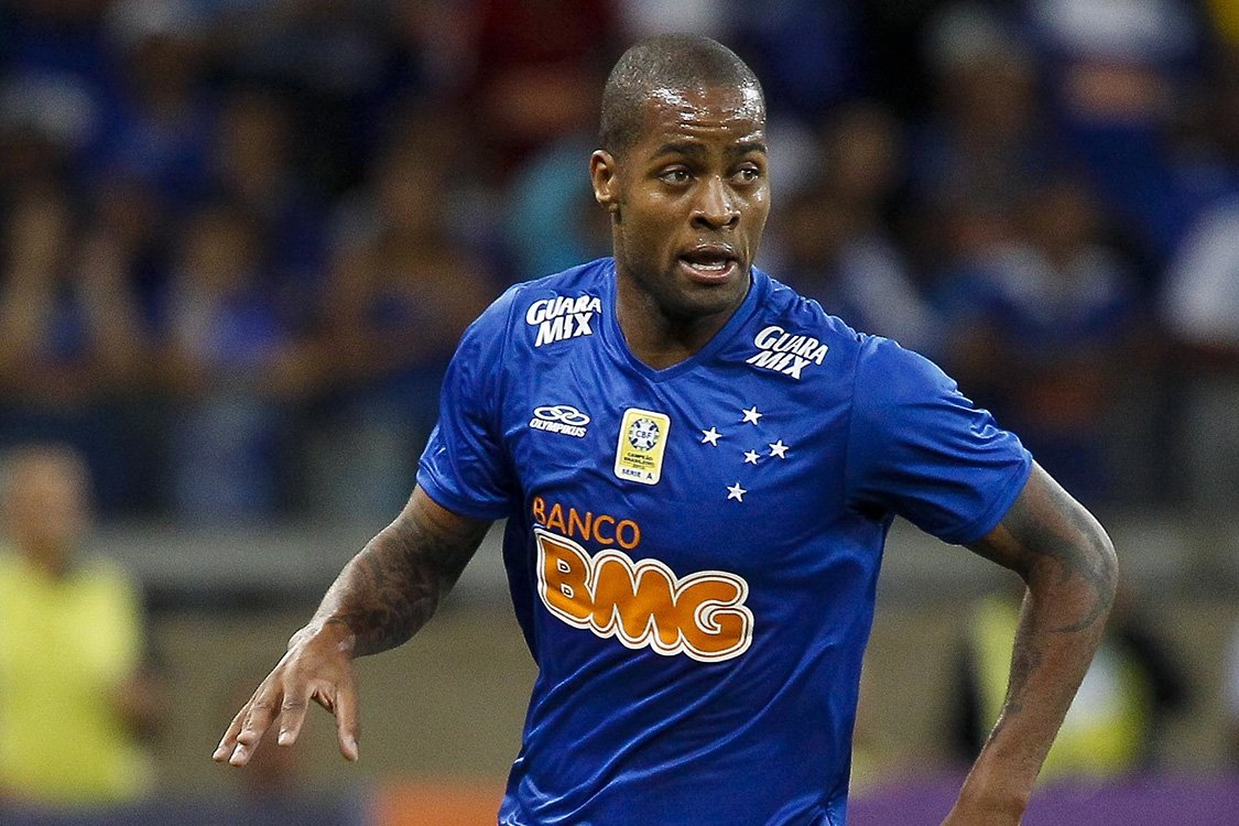 Dede Fenerbahçe’ye doğru