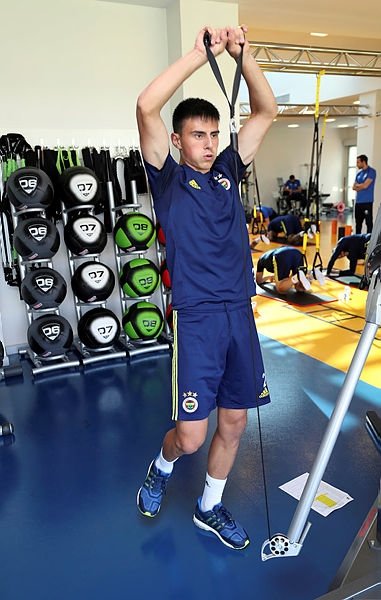 10 maddede Elif Elmas