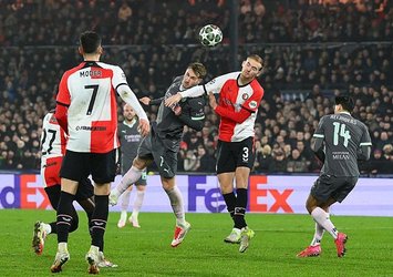 Feyenoord golü erken buldu avantajı kaptı!