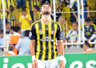 Beşiktaş Gökhan Gönül'e imzalatmış!