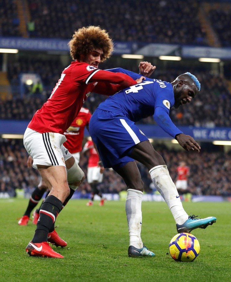 Mourinho, Fellaini’yi bırakmıyor