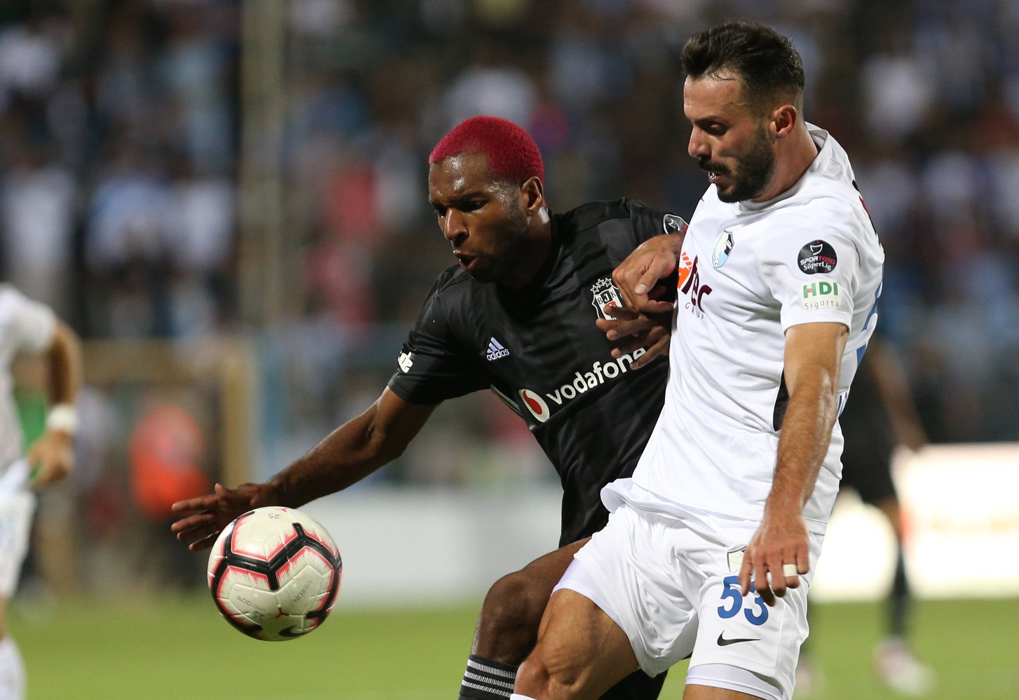 Ryan Babel Arabistan yolcusu!