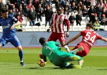Sivasspor uzatmalarda yıkıldı