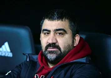 Ümit Özat istifa etti
