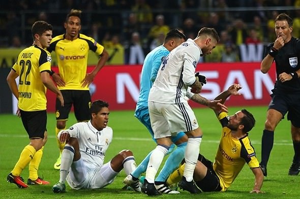 Ronaldo ve Emre Mor’un karesi sosyal medyada olay oldu!