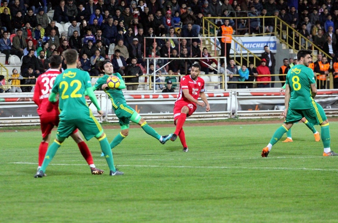 Boluspor, Fenerbahçe’yi farklı geçti