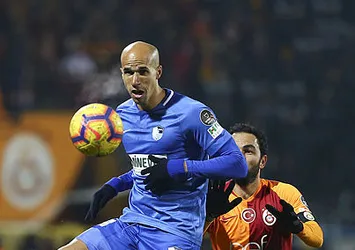 Göztepe'de Obertan sesleri