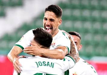 Elche'den Valencia'ya darbe!