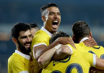 Fenerbahçe, Yeni Malatyaspor'u 3 golle geçti