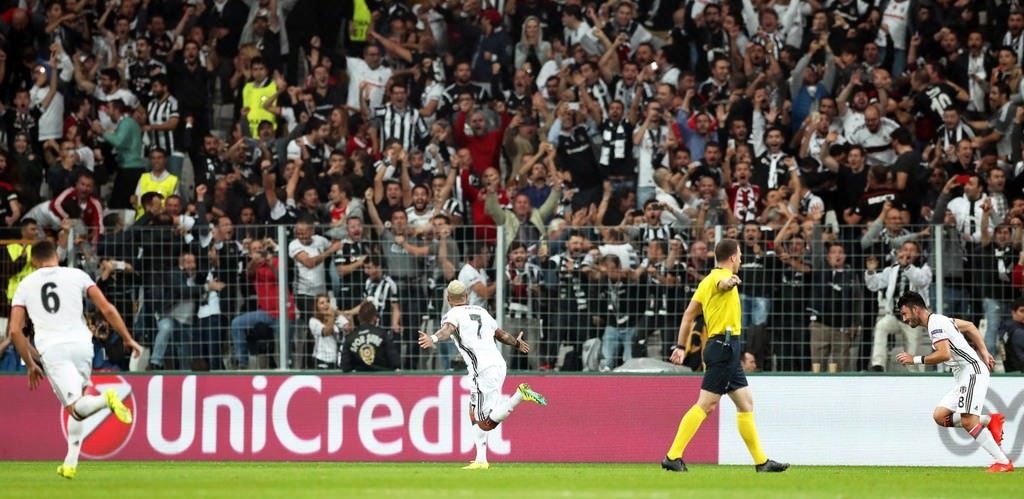 Beşiktaş- Dinamo Kiev maçından kareler