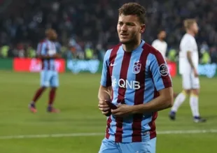 Trabzonspor'da Yusuf Erdoğan kırmızı kart gördü