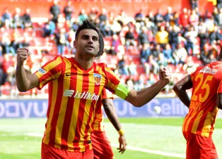 Beşiktaş Kayserispor'dan Deniz Türüç'ün peşinde!