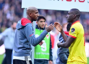 Galatasaray'a büyük müjde! Demba Ba...