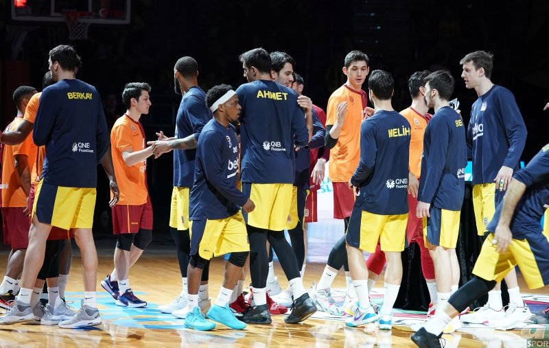 Fenerbahçe Beko - Galatasaray Doğa Sigorta maçından kareler