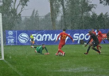 Kayserispor - Osmanlıspor maçı yarıda kaldı