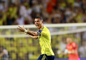 Cristiano Ronaldo'dan tarihi rekor!