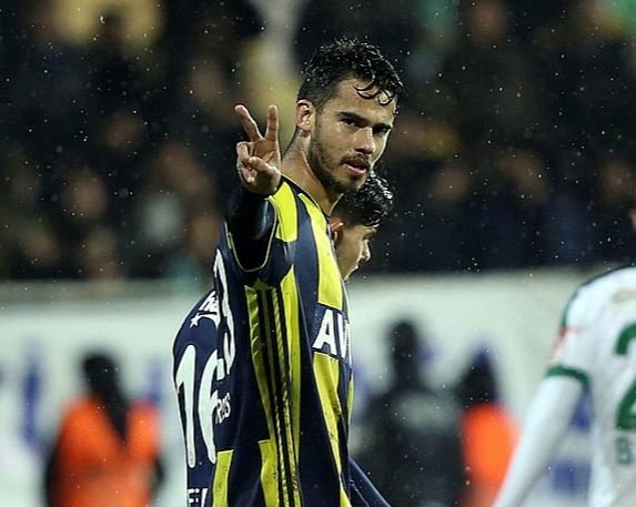 Fenerbahçe 10 milyon Euro’yu çöpe attı!
