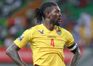Adebayor sürprizi