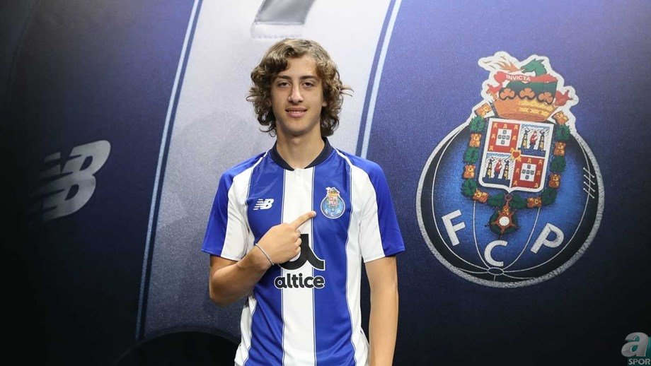 Futbolda geleceğin 60 yetenekli genç ismi açıklandı! Türkiye’den...