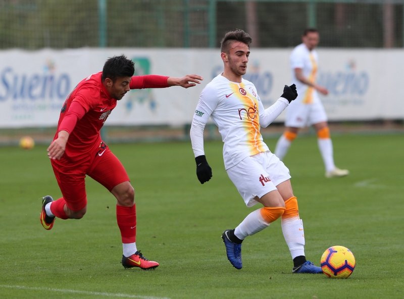 Anderlecht Yunus Akgün’den vazgeçmedi!