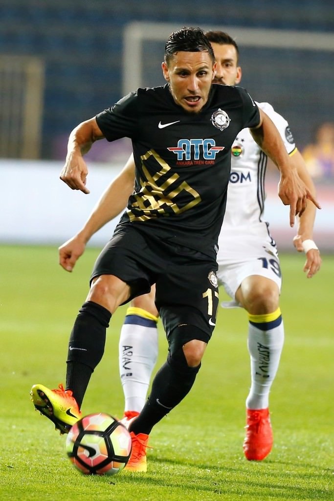Osmanlıspor-Fenerbahçe maçından kareler
