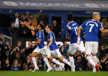 Everton geriden gelerek kazandı!