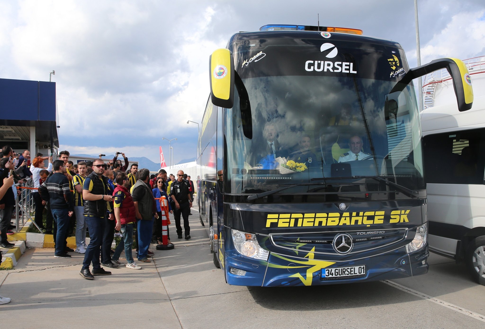Fenerbahçe kafilesi, Gazipaşa’ya geldi