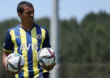 F.Bahçe'de Gustavo yerine genç Brezilyalı!