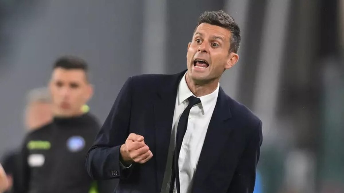 İtalyan teknik adam Thiago Motta Fenerbahçe ile görüşüyor! İtalyan teknik adam Thiago Motta Fenerbahçe ile görüşüyor!