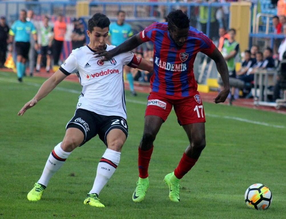 Karabükspor - Beşiktaş maçından kareler