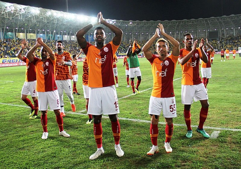 Fatih Terim yönetimle görüştü: ’Bana transfer lazım’