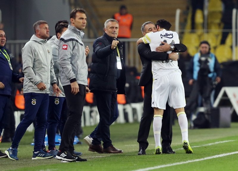 Ersun Yanal’dan ’moral’ vurgusu!