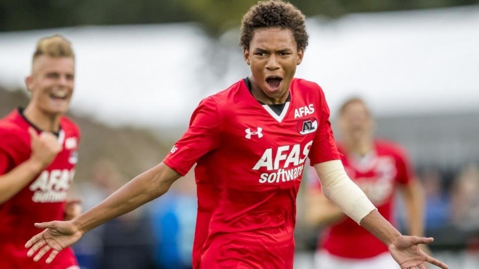 Futbola damga vuracak en yetenekli 100 genç