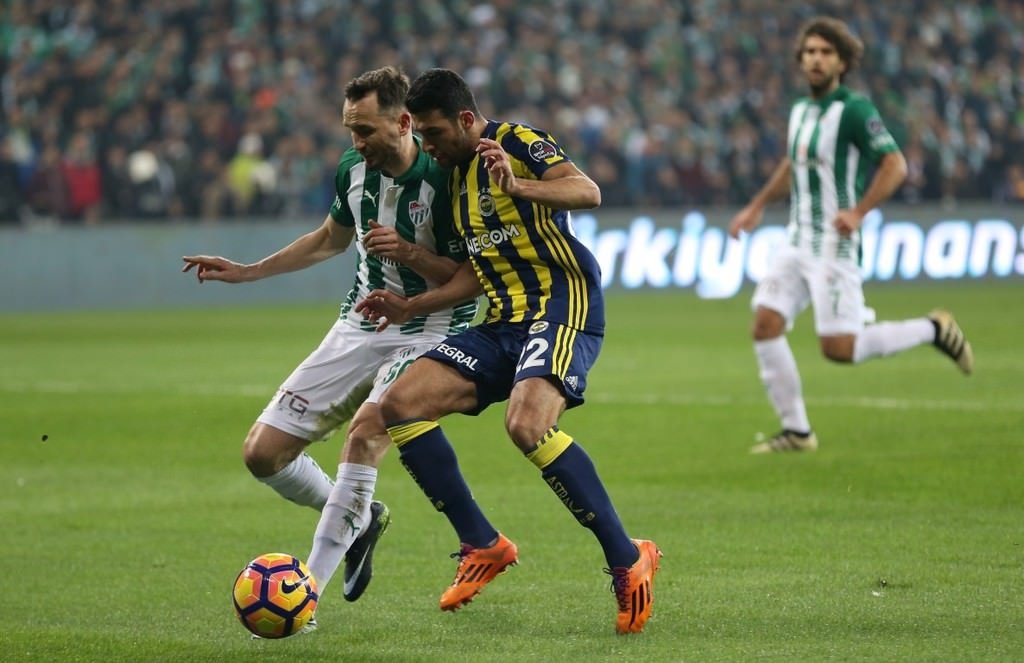 Bursaspor-Fenerbahçe karşılaşmasından kareler