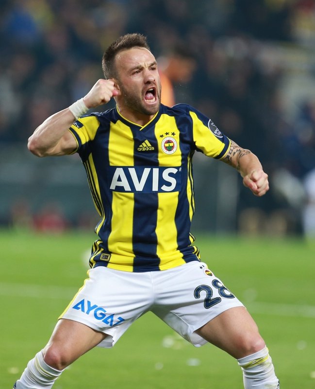 Fenerbahçeli yıldız ayrılığı resmen açıkladı