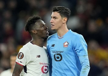 Berke Özer'den üst üste 3 penaltı kurtarışı!