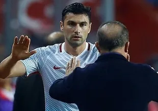 Burak Yılmaz, Lefter'i geride bıraktı