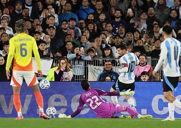 G.Saray'ın kaleci transferinde Mondragon devrede