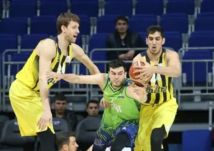Fenerbahçe, TOFAŞ karşısında zorlanmadı