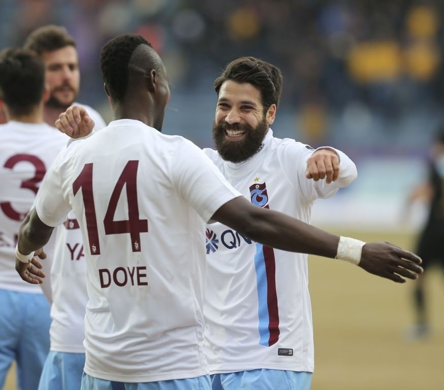 Osmanlıspor-Trabzonspor karşılaşmasından kareler